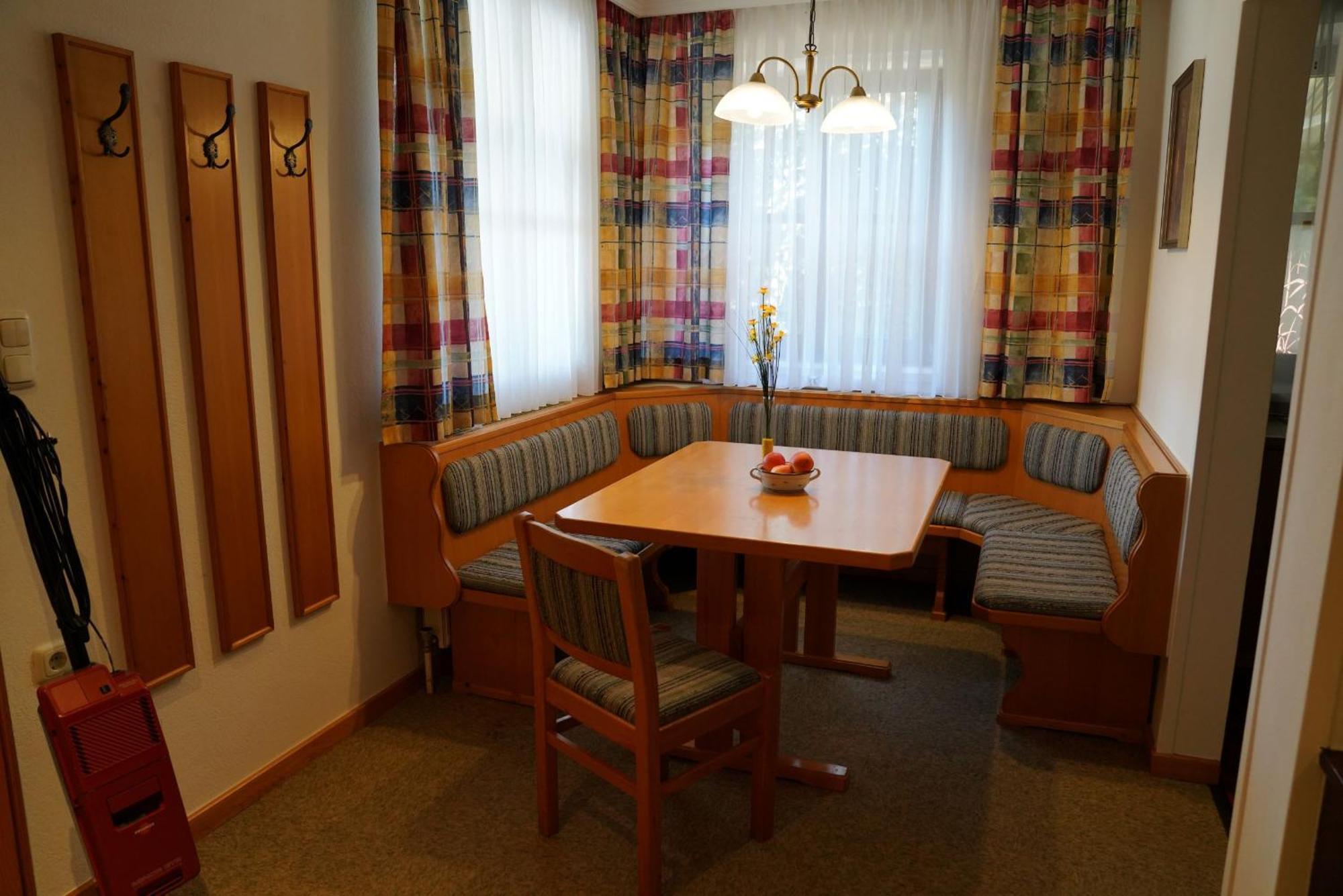 Pension Thermenland Лойперсдорф бай Фюрстенфелд Екстериор снимка